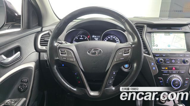 Hyundai Santafe 2016 — photo 13