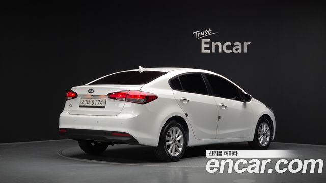 Kia K3 2016 — photo 2