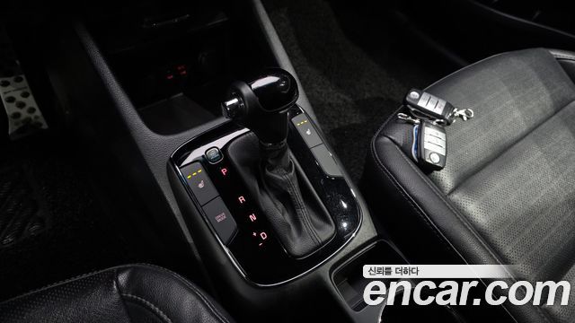 Kia K3 2016 — photo 12