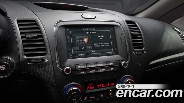 Kia K3 2016 — photo 22