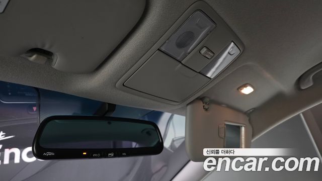 Kia K3 2016 — photo 25