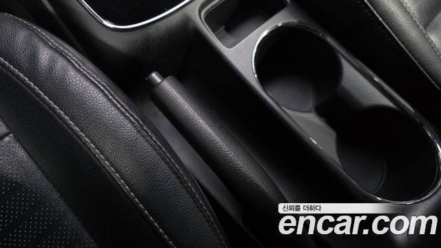 Kia K3 2016 — photo 32
