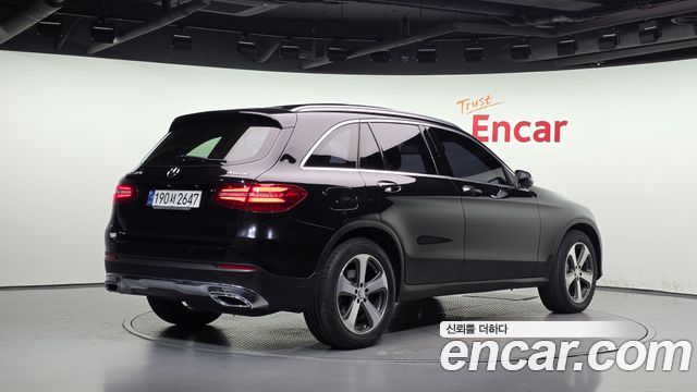 Mercedes-Benz GLC-Class 2016 — photo 2