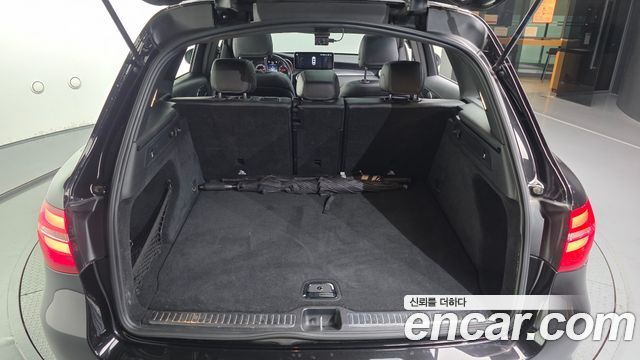 Mercedes-Benz GLC-Class 2016 — photo 20