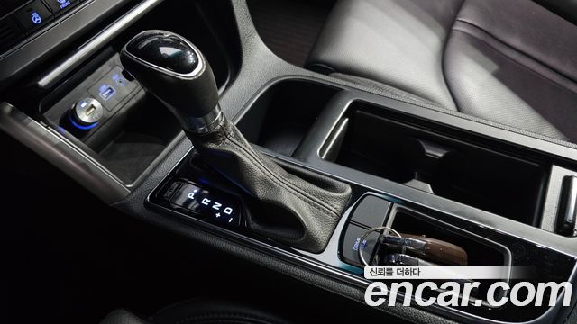 Hyundai Sonata 2017 — photo 12