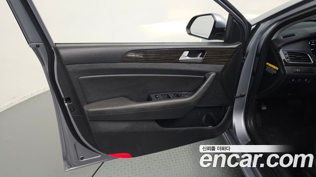 Hyundai Sonata 2017 — photo 14