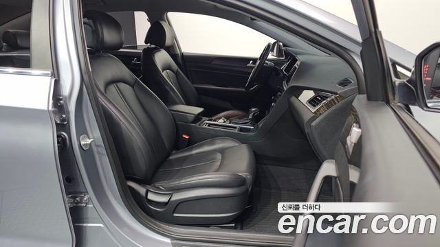 Hyundai Sonata 2017 — photo 16