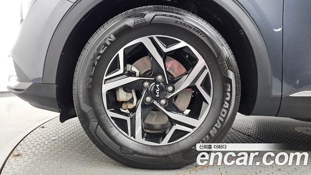 Kia Sportage 2023 — photo 5