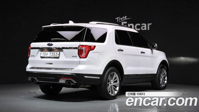 Ford Explorer 2018 — photo 2