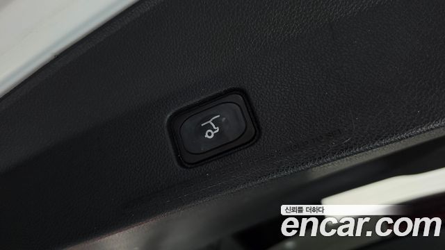 Ford Explorer 2018 — photo 16
