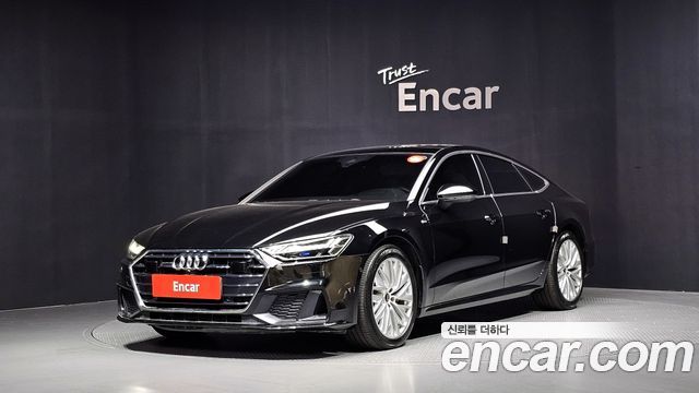 Audi A7 2021 — photo 1