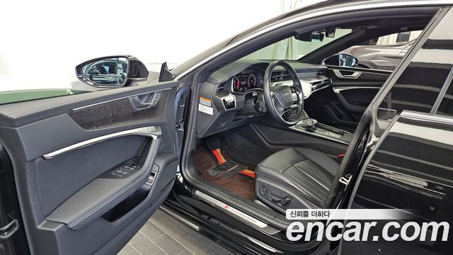 Audi A7 2021 — photo 13