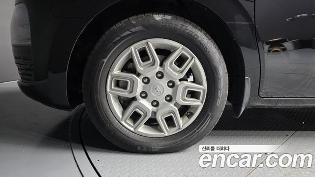 Hyundai Staria 2022 — photo 5