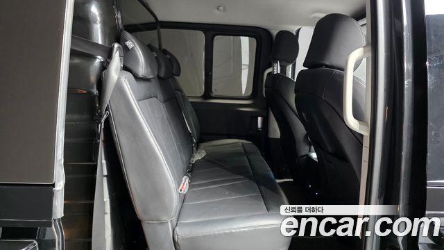 Hyundai Staria 2022 — photo 11