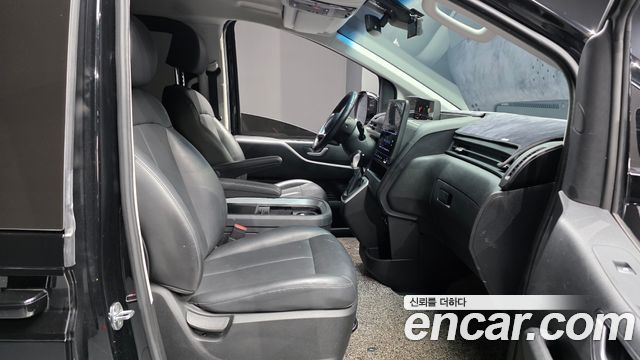 Hyundai Staria 2022 — photo 12