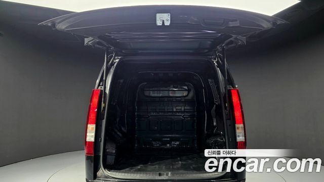 Hyundai Staria 2022 — photo 20