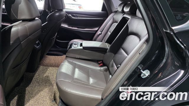 Hyundai Grandeur 2017 — photo 11