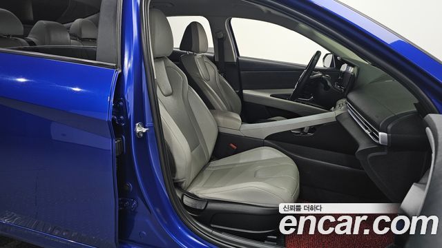 Hyundai AVANTE 2021 — photo 13