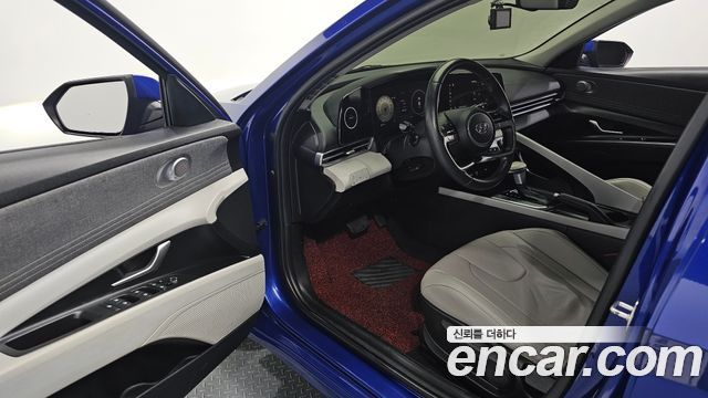 Hyundai AVANTE 2021 — photo 17