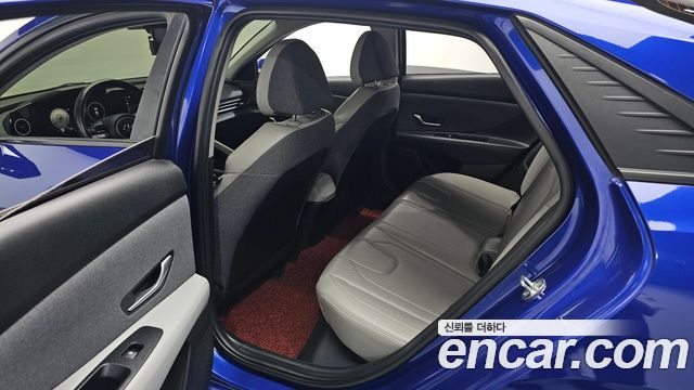 Hyundai AVANTE 2021 — photo 18