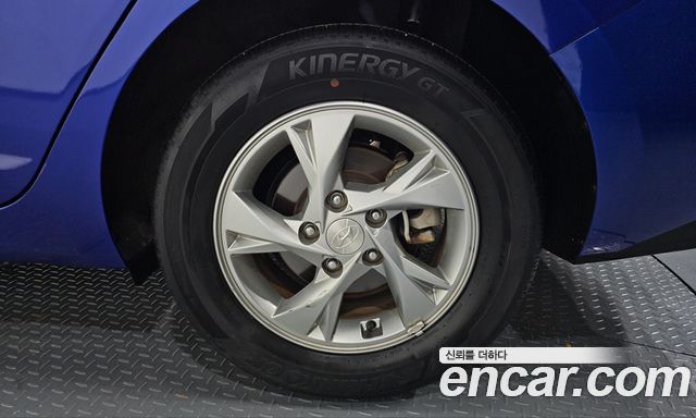 Hyundai AVANTE 2021 — photo 7