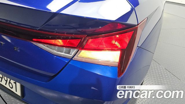 Hyundai AVANTE 2021 — photo 9