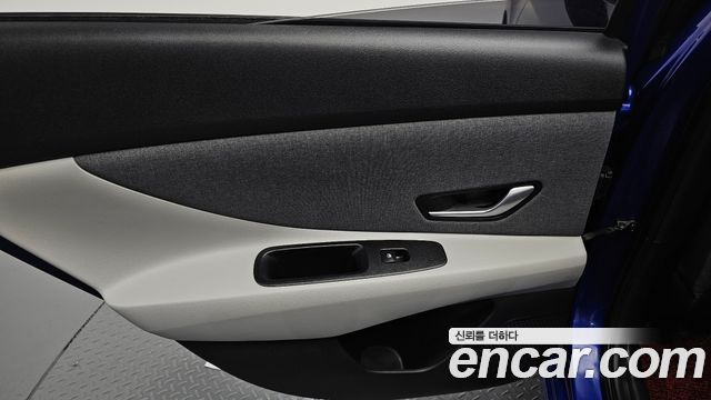 Hyundai AVANTE 2021 — photo 15