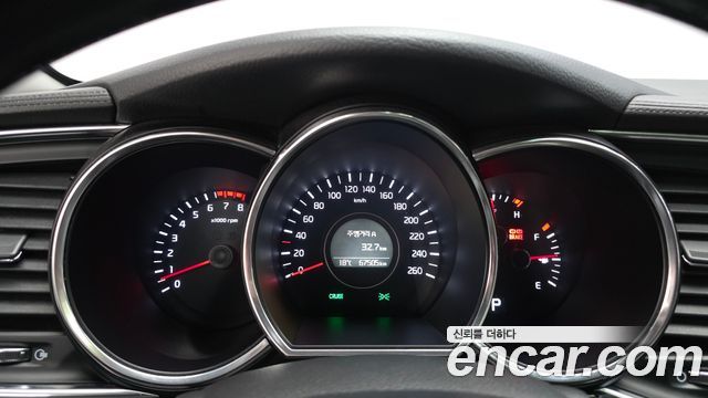 Kia K5 2014 — photo 8