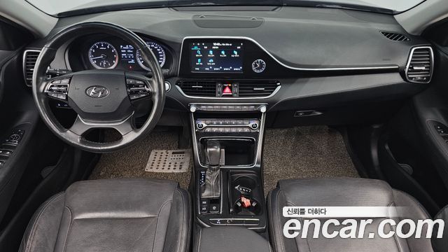 Hyundai Grandeur 2017 — photo 10