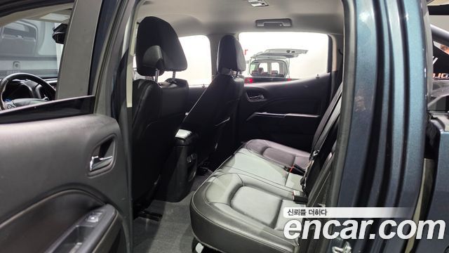 Chevrolet Korea Colorado 2020 — photo 11