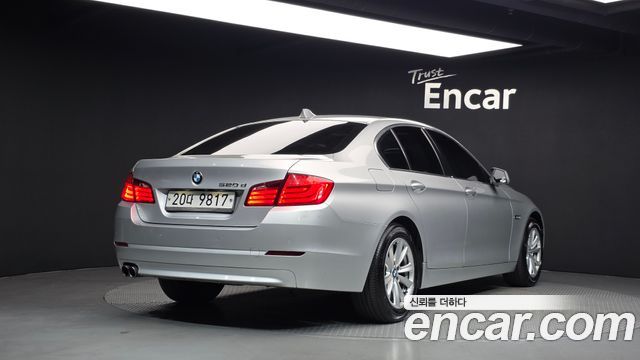 BMW 5-Series 2013 — photo 2