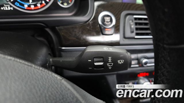 BMW 5-Series 2013 — photo 18