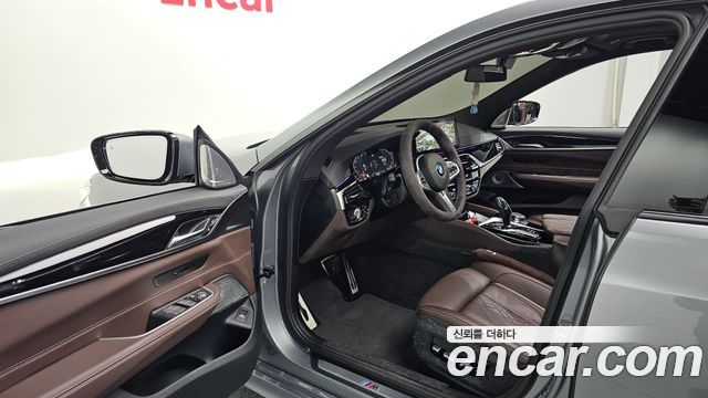 BMW Gran Turismo 2023 — photo 10