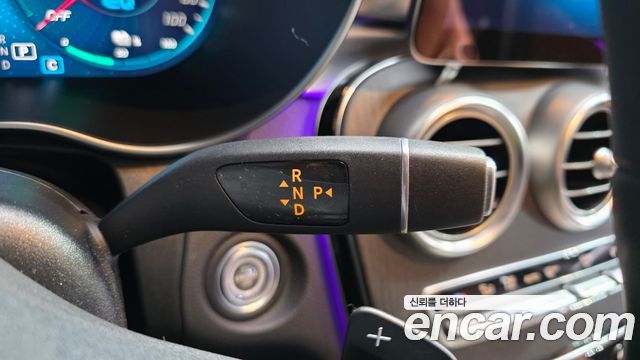 Mercedes-Benz GLC-Class 2021 — photo 12