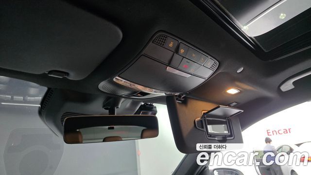 Mercedes-Benz GLC-Class 2021 — photo 24