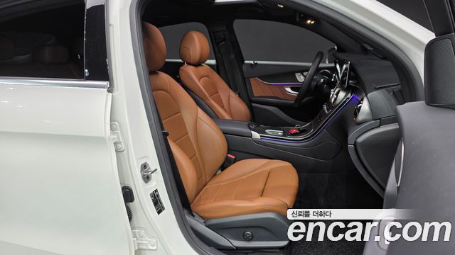 Mercedes-Benz GLC-Class 2021 — photo 16