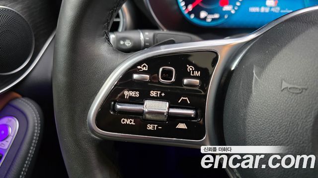 Mercedes-Benz GLC-Class 2021 — photo 27