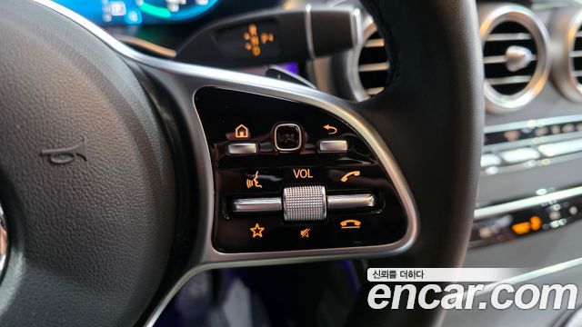 Mercedes-Benz GLC-Class 2021 — photo 29