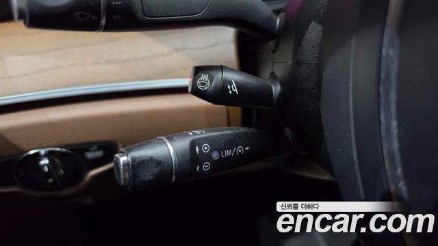 Mercedes-Benz E-Class 2018 — photo 20