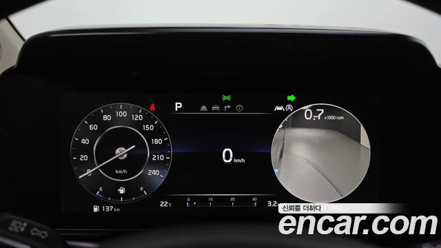 Kia Canival 2021 — photo 11