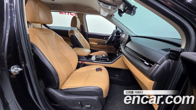 Kia Canival 2021 — photo 13