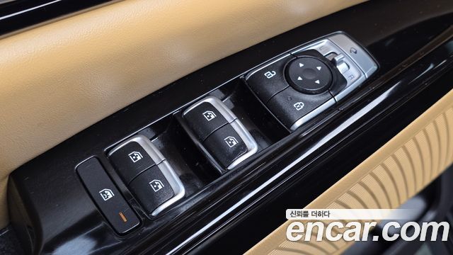 Kia Canival 2021 — photo 18