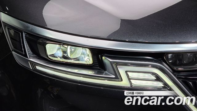 Kia Canival 2021 — photo 8
