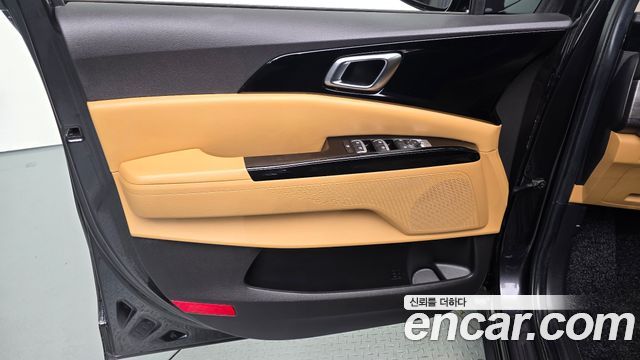 Kia Canival 2021 — photo 15