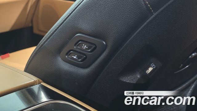 Kia Canival 2021 — photo 27