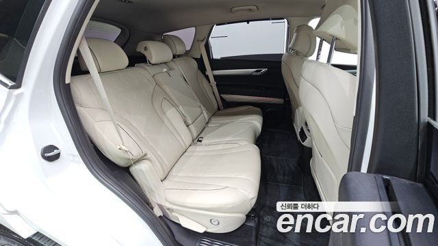 Genesis GV80 2022 — photo 17
