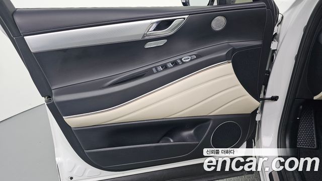 Genesis GV80 2022 — photo 14