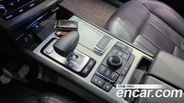 Genesis G80 2017 — photo 12