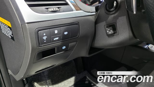 Genesis G80 2017 — photo 18