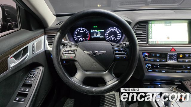 Genesis G80 2017 — photo 19